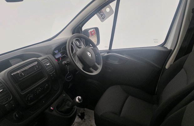 Renault Trafic TRAFIC SWB DIESEL dCi 145 High Roof Business Fridge Van