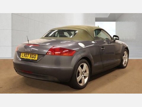 Audi TT 2.0 TFSI Roadster Euro 4 2dr 5