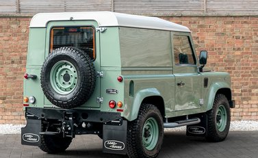 Land Rover Defender 90 Heritage Hard Top 9