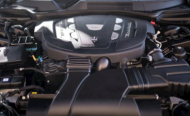 Maserati Quattroporte DV6 31