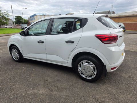 Dacia Sandero 1.0 Sandero Essential SCe 5dr 7