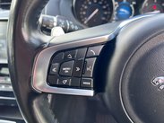 Jaguar F-Pace 2.0 D180 R-Sport Auto AWD Euro 6 (s/s) 5dr 31
