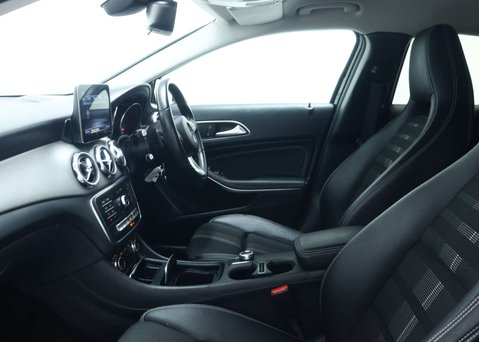 Mercedes-Benz GLA 1.6 GLA180 GPF Urban Edition SUV 5dr Petrol 7G-DCT Euro 6 (s/s) (122 ps) 47
