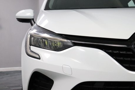 Renault Clio ICONIC EDITION TCE 25