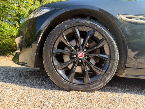 Jaguar XF 2.0d R-Sport Auto AWD Euro 6 (s/s) 4dr 21