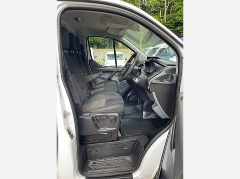 Ford Transit Custom 2.2 TDCi 270 ECOnetic Panel Van 5dr Diesel Manual L1 H1 (162 g/km, 98 bhp) 22
