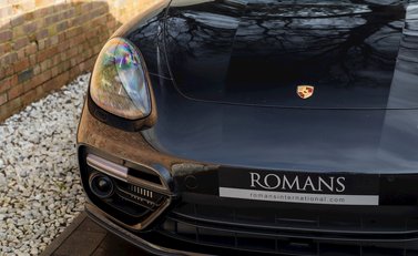 Porsche Panamera Turbo S E-Hybrid Sport Turismo 24
