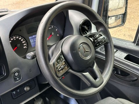 Mercedes-Benz Sprinter 2.0 315 CDI Progressive RWD L2 H2 Euro 6 (s/s) 5dr 31