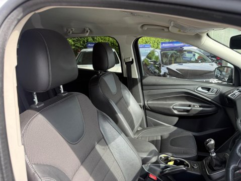 Ford Kuga 2.0 TDCi Titanium 2WD Euro 6 (s/s) 5dr 14