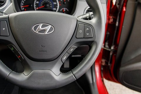 Hyundai i10 PREMIUM 19