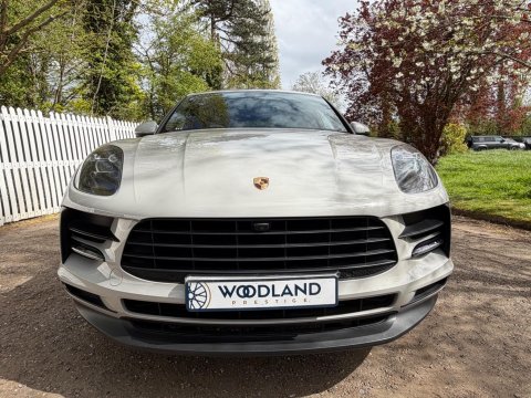 Porsche Macan PDK 36