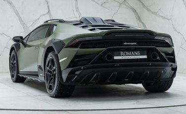 Lamborghini Huracan Sterrato 7