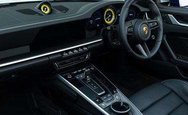 Porsche 911 Turbo S Cabriolet (992) 19