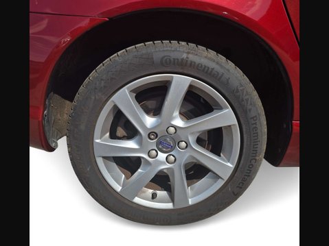 Volvo V70 2.4 V70 SE Luxury D5 Auto 5dr 5