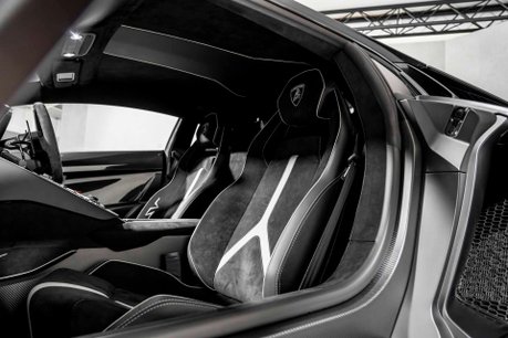 Lamborghini Aventador SV AD PERSONAM. FACTORY SATIN CARBON FIBRE EXT. COMFORT SEATS. FRONT LIFT. 22