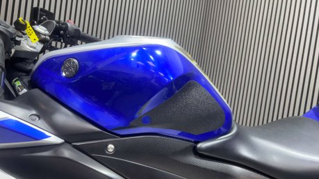 Yamaha R3 YZF 300 ABS 2015 38K NEW MOT SPORTS BIKE 320CC A2 READY 10