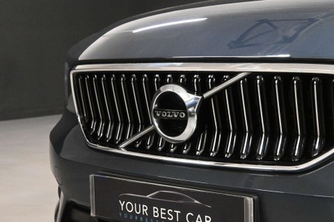 Volvo XC40 2.0 XC40 Inscription Pro B4 MHEV Auto 5dr 43