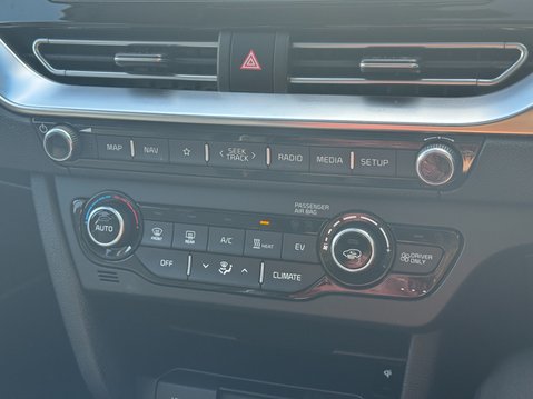 Kia Niro 64kWh 4+ SUV 5dr Electric Auto (201 bhp) 28