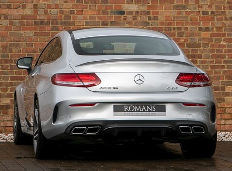 Mercedes-Benz C Class C63 Coupe 3