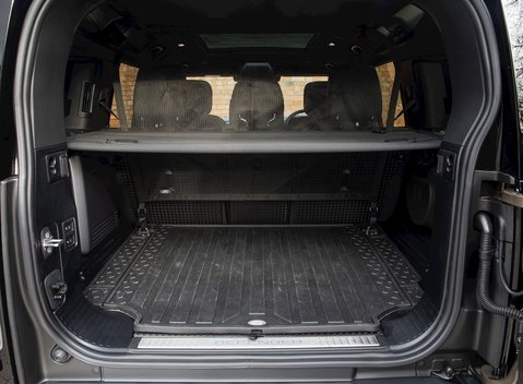 Land Rover Defender 110 X P400 29