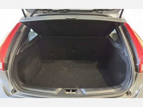 Volvo V40 2.0 V40 Momentum Nav+ T2 5dr 15