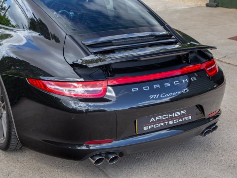 Porsche 911 CARRERA 4S PDK 15
