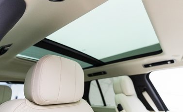 Land Rover Range Rover P400 HSE 12