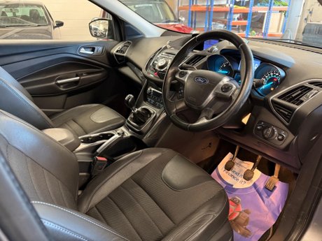 Ford Kuga 2.0 TDCi Titanium AWD Euro 5 5dr 12