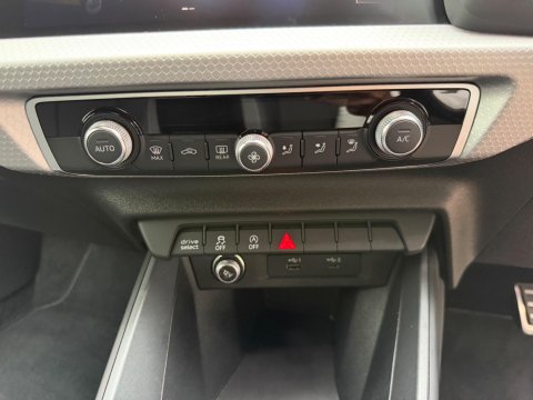 Audi A1 SPORTBACK TFSI S LINE 59