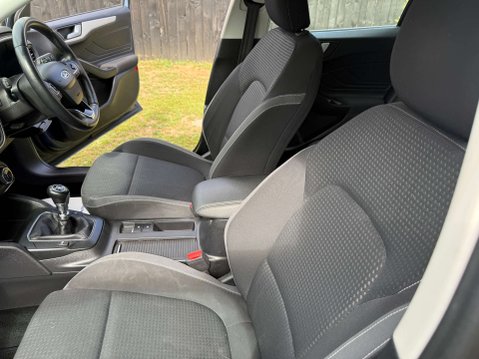 Ford Focus 1.5 Focus Zetec TDCi 5dr 67