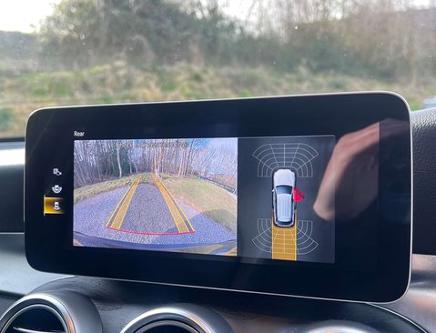 Mercedes-Benz GLC 2.0 GLC 300 AMG Line Premium D 4Matic Auto 4WD 5dr 27