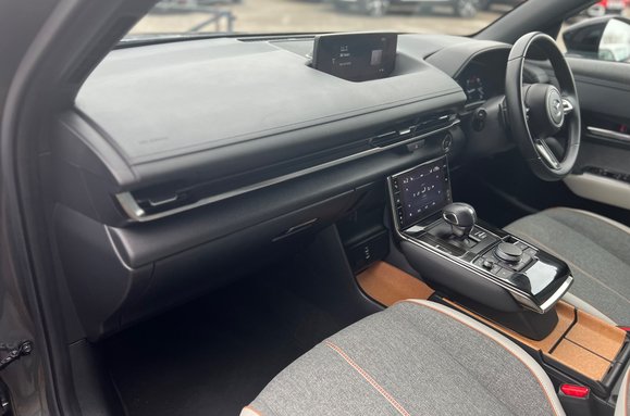 Mazda MX-30 EXCLUSIVE-LINE 36