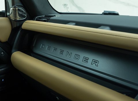 Land Rover Defender 110 X D350 24