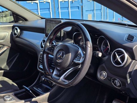 Mercedes-Benz CLA Class 2.1 CLA220d AMG Line Night Edition Coupe 4dr Diesel 7G-DCT Euro 6 (s/s) (17 18