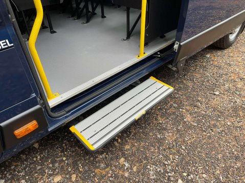 Peugeot Boxer 2.2 440 17seat Non-D1 accessible Minibus Lite with full width ramp L4 H2 Eu 33