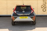 Toyota Aygo X VVT-I EXCLUSIVE 6