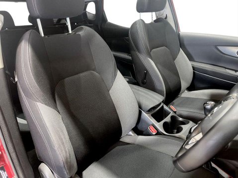 Nissan Qashqai 1.6 DIG-T N-Connecta SUV 5dr Petrol Manual Euro 6 (s/s) (163 ps) 11