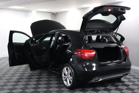 Mercedes-Benz A Class A 180 D SPORT 21