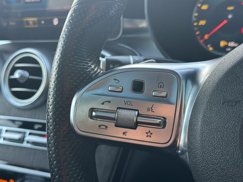 Mercedes-Benz GLC GLC300d AMG Line (Premium Plus) SUV 5dr Diesel G-Tronic+ 4MATIC Euro 6 (s/s 13