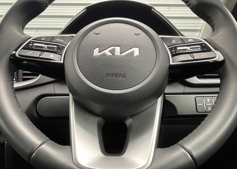Kia Ceed 1.5T GDi ISG 2 25