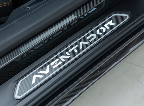 Lamborghini Aventador S LP 740-4 ROADSTER 25