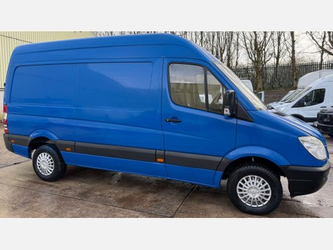Mercedes-Benz Sprinter 2.1 211 CDi Panel Van 4dr Diesel Manual RWD L2 H3 (109 bhp) 6