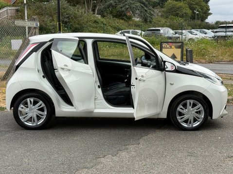 Toyota Aygo VVT-I X-PRESSION 3