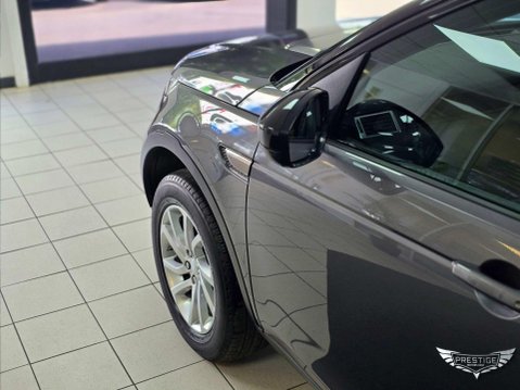 Land Rover Discovery Sport 2.0 TD4 SE Tech Auto 4WD Euro 6 (s/s) 5dr 11