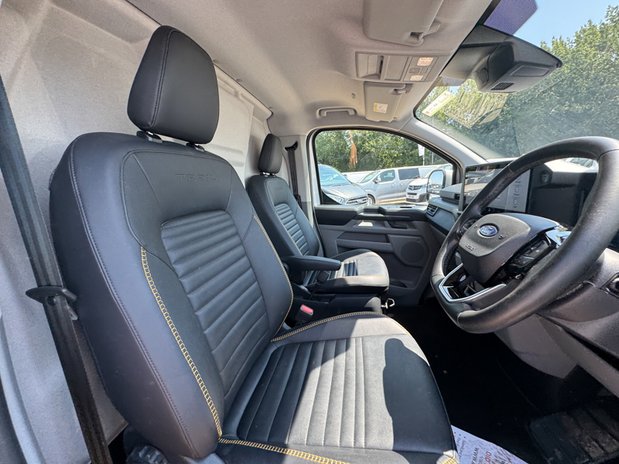 Ford Transit Custom AUTO LWB [SOLD MM] L2H1 Low Roof AWD Trail 320 Alloys Cam Carplay Nav EURO 14