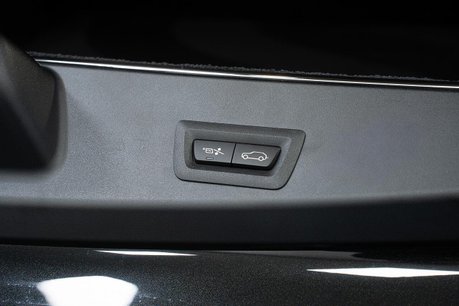Rolls-Royce Cullinan 6.75 V12 Black Badge SUV 5dr Petrol Auto 4WD Euro 6 (571 ps) 38