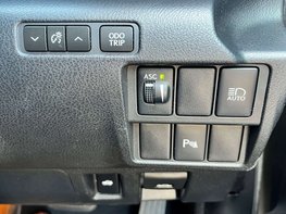 Lexus Is 2.5 IS 300h Advance CVT 4dr 56