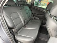 Hyundai TUCSON CRDI PREMIUM SE MHEV 6
