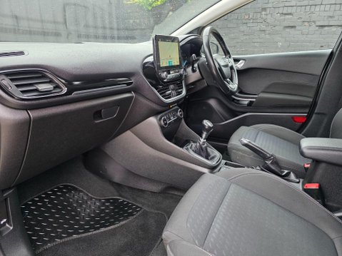 Ford Fiesta 1.0T EcoBoost Titanium Euro 6 (s/s) 5dr 12