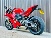 Ducati Panigale V4 1.1 Panigale V4 S 37